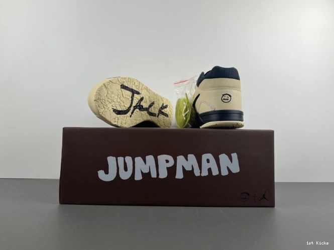 Travis Scott Jack Jordan FZ8117-102 x Jumpman TR 0702